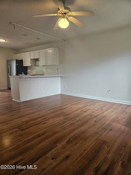 Foto del edificio - 118 Avondale Ave