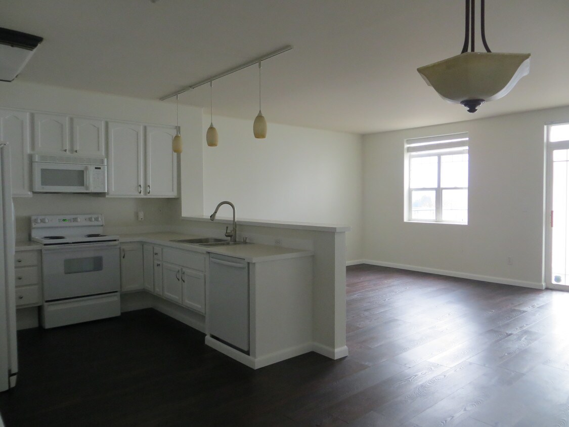 Kitchen - 3990 129th Pl SE