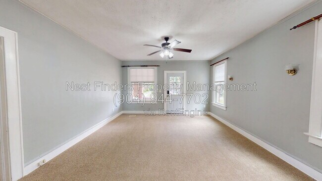 Foto del edificio - 2739 Herschel St