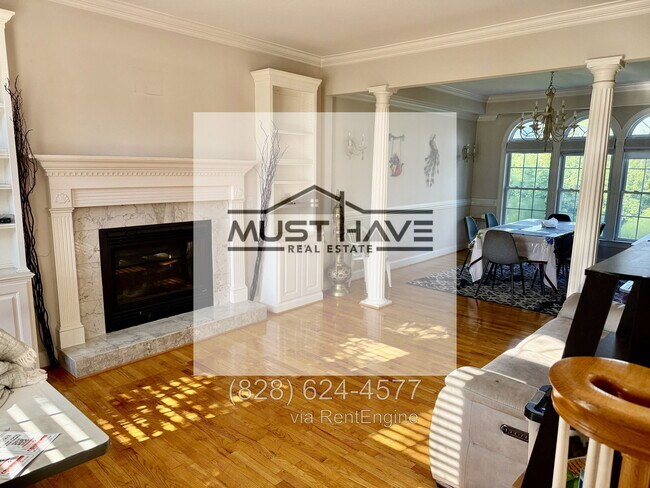 Building Photo - 2625 Rolling Ridge Dr