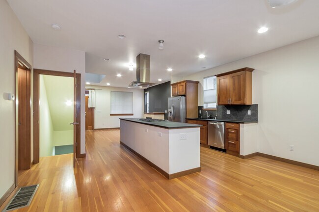 Foto del edificio - 7328 31st Ave SW