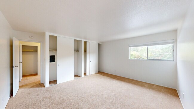 Building Photo - 225 Nova Albion Way