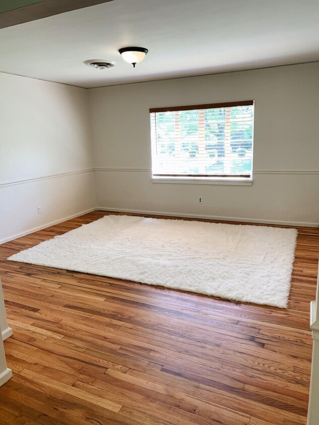 Primary Photo - 501 Milledge Rd