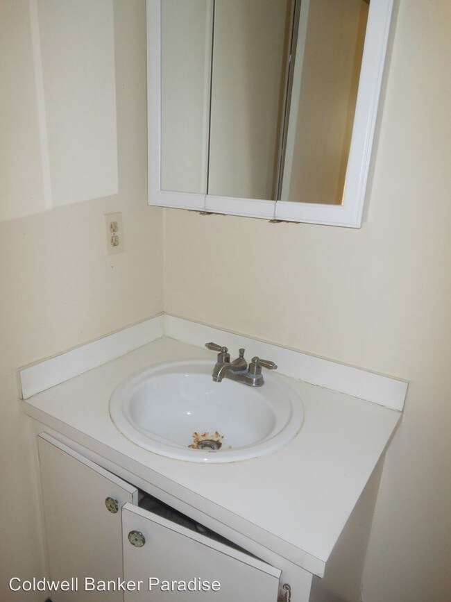 Building Photo - 2 br, 1.5 bath House - 1905 Georgia Avenue #3