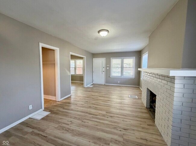 Foto del edificio - 4002 Rookwood Ave