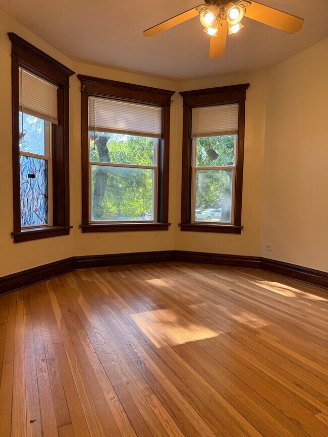 Building Photo - 2228 S Marshall Blvd