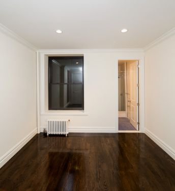 Building Photo - 747 9th Ave