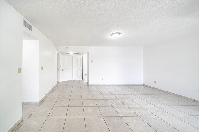 Foto del edificio - 1000 Constitution Dr