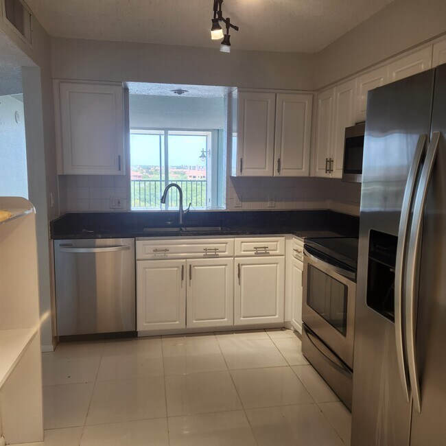 1000 Cove Cay Dr Unit 7B, Clearwater, FL 33764 Condo for Rent in Clearwater, FL