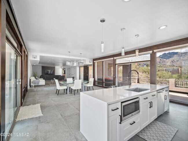 Building Photo - 5798 E Paseo Cimarron