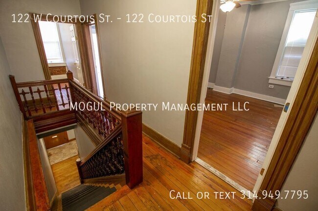 Foto del edificio - HUGE HOUSE with 2 Full Bathrooms!  ***HOLI...