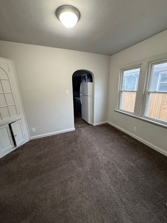 Building Photo - 3415 Holton Ave