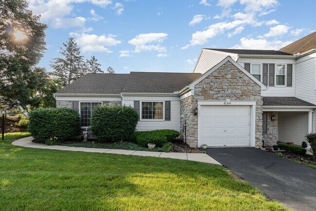 Foto del edificio - 660 Springhouse Ln