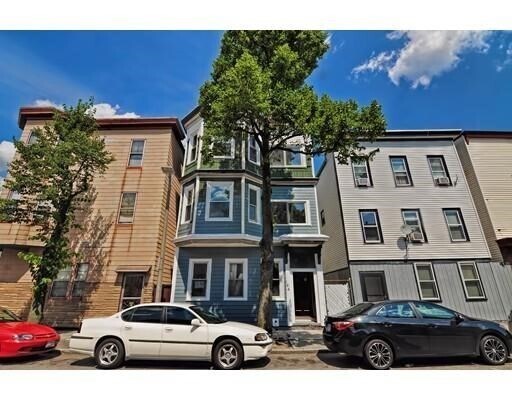 Primary Photo - 194 Marion St