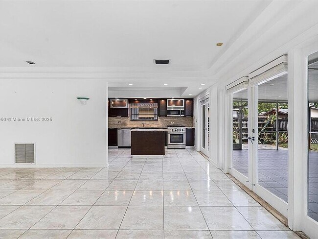 Foto del edificio - 20525 Highland Lakes Blvd