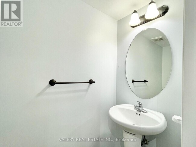 Building Photo - 2788 Eglinton Ave E