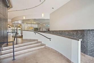 Building Photo - 15 E Franklin Ave