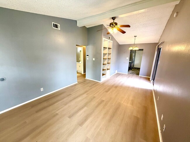 Building Photo - 5310 Gawain Dr
