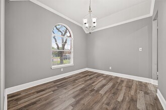 Building Photo - 14531 Chestnut Falls Dr