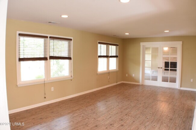 Foto del edificio - 7002 Magnolia St