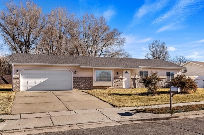 Building Photo - 353 N 360 W