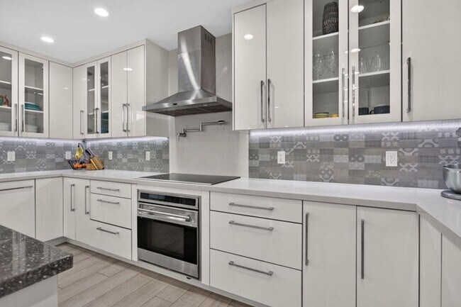 Foto del edificio - 1270 SE 14th Ct