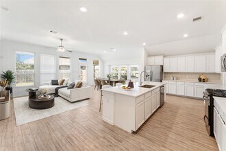 Building Photo - 13018 Hydeland Dr