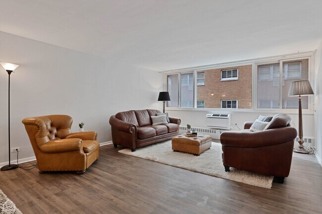Foto del edificio - 1516 Hinman Ave