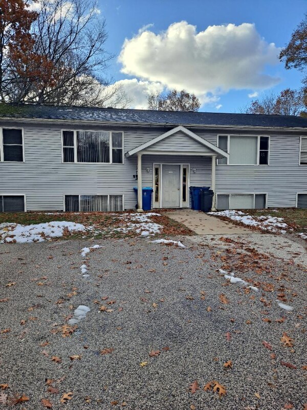 Building Photo - 5725 W Barton St