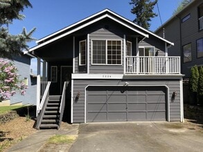 Building Photo - 2334 NE 94th St