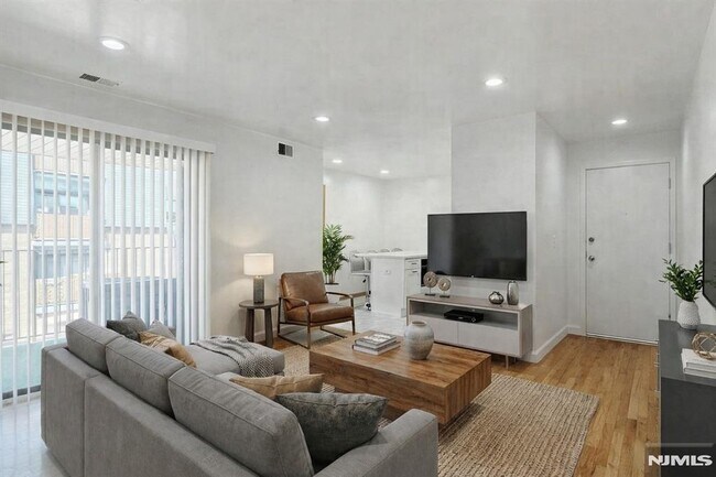 Foto del edificio - 700 Schuyler Ave