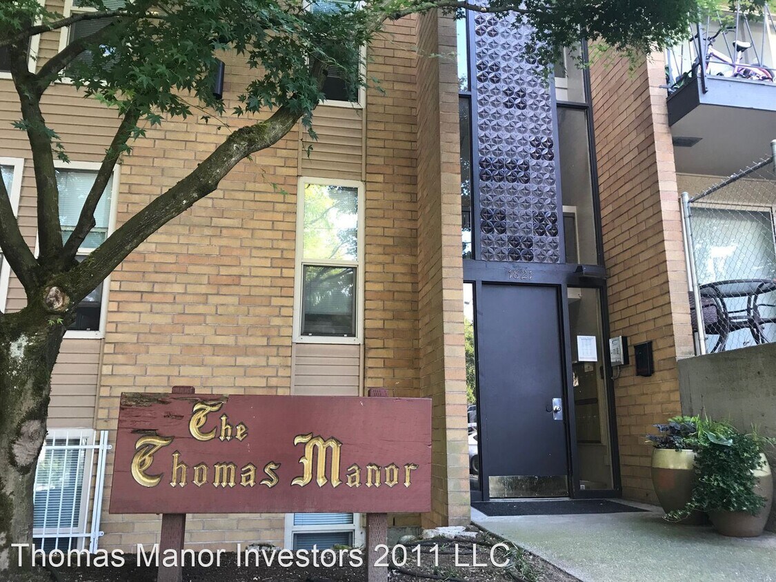 Primary Photo - 1821 E Thomas St