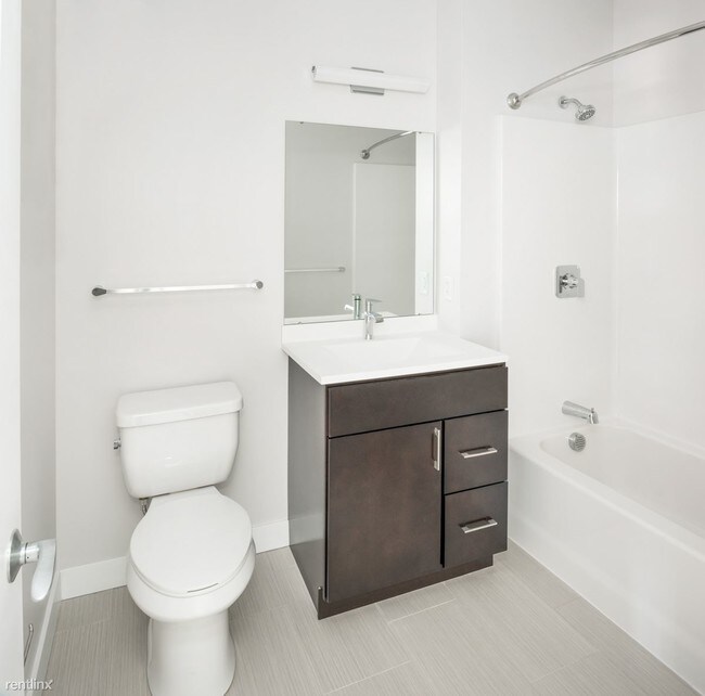 Foto del edificio - 2 br, 2 bath  - 10 Commercial St Unit 207