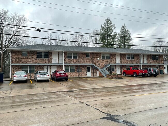Building Photo - 2039 Perryville Rd