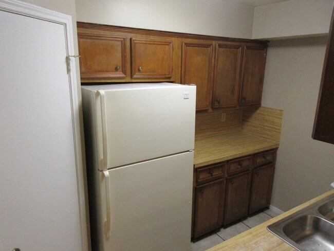 Foto del edificio - 11514 Meadow Ln