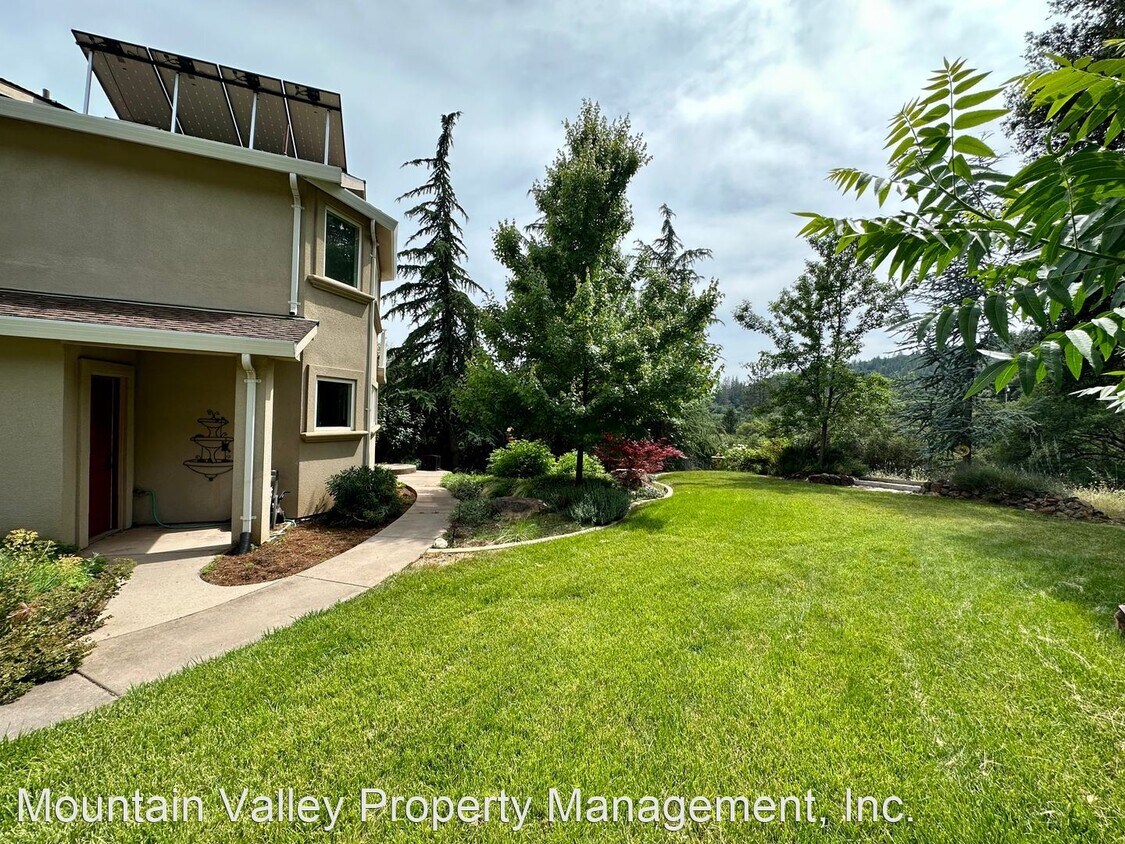 Primary Photo - 4 br, 4 bath House - 18242 Brewer Rd
