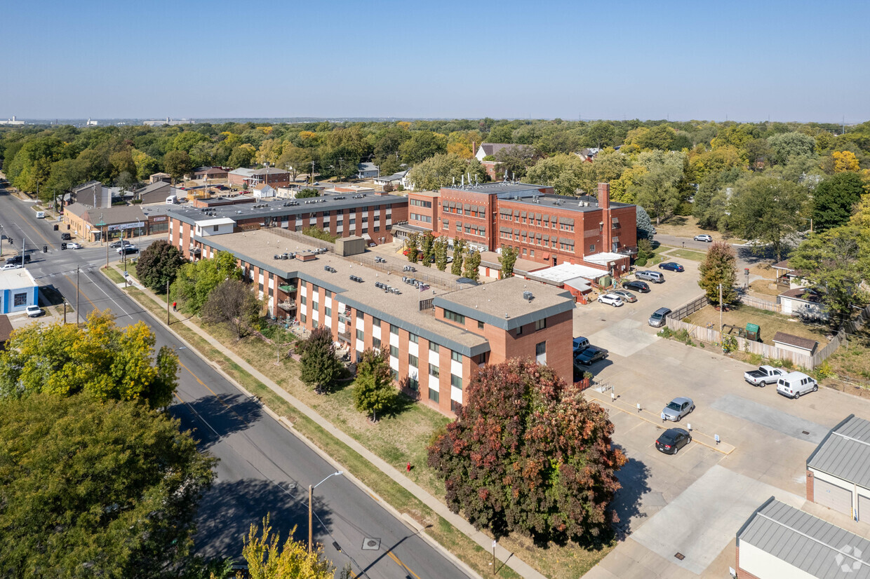 Cotner Center Condominium - Apartments in Lincoln, NE | Apartments.com