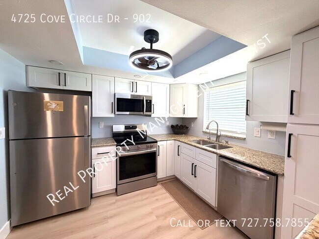 Foto del edificio - 4725 Cove Cir