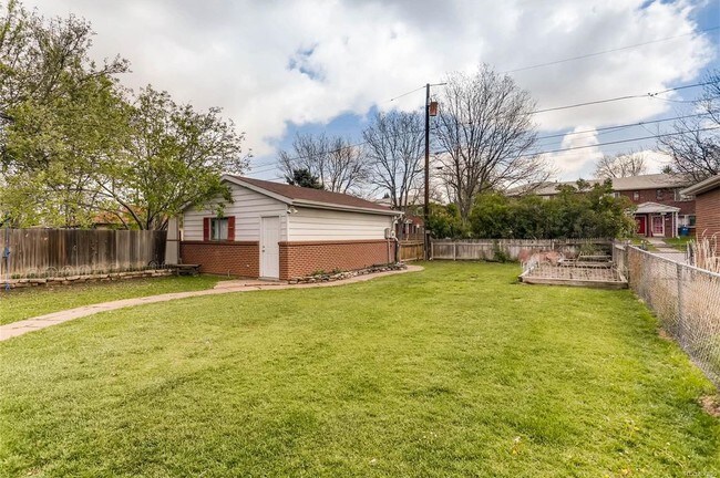 Building Photo - 1336 Holly St