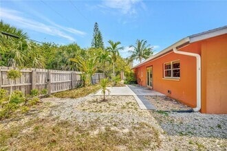Building Photo - 4205 N Hwy A1A