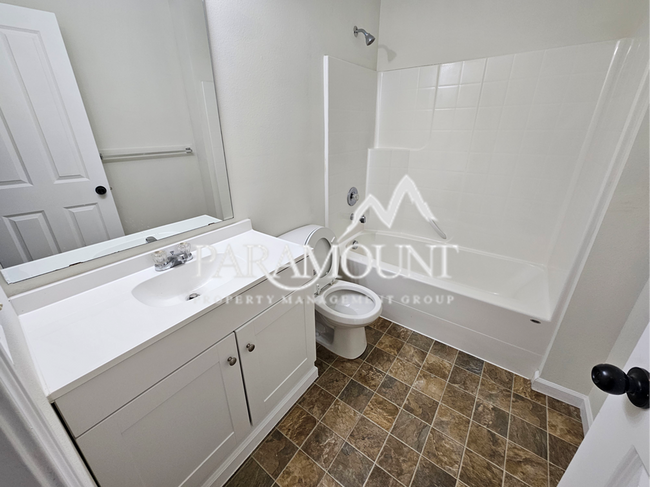Foto del edificio - Beautiful 4 Bedroom in Bremerton!