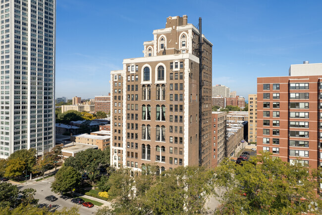 Building Photo - Jackson Towers