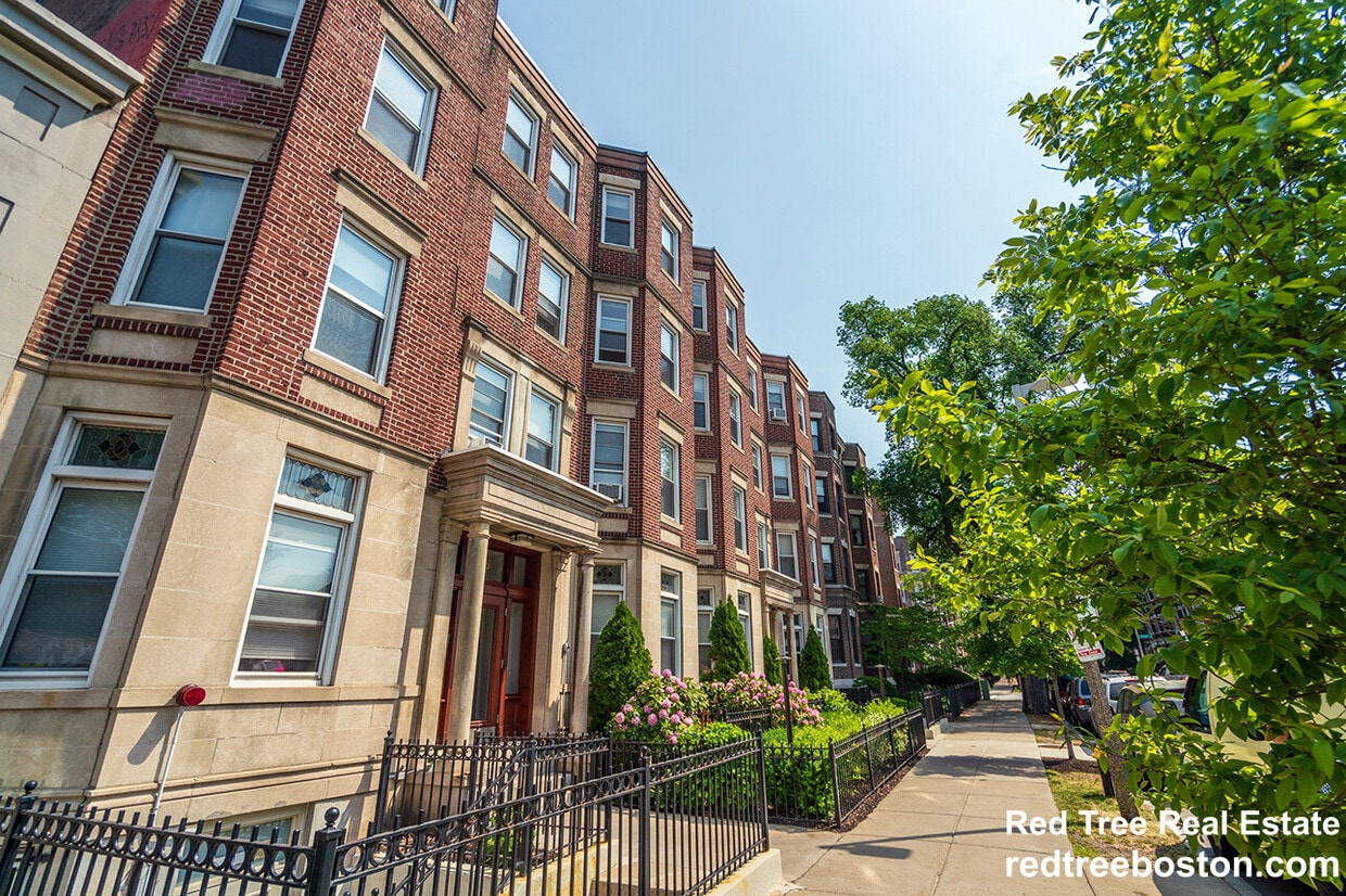 Photo - 51 Queensberry St. Unit B