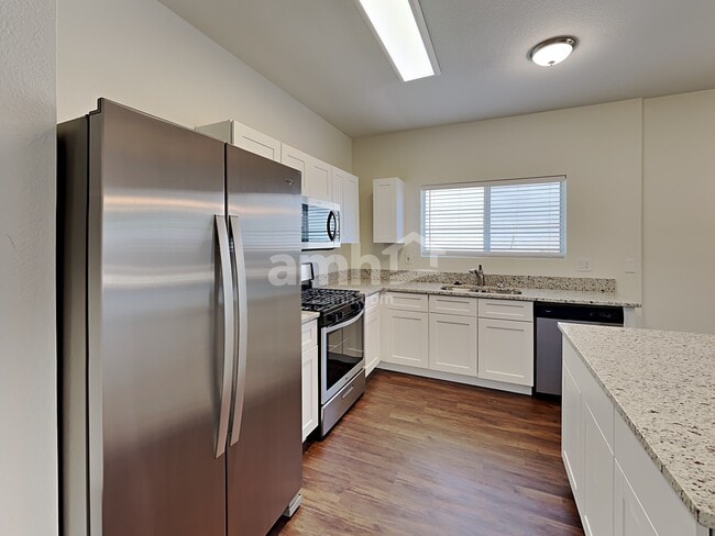 Building Photo - 388 E Atlas Cedar Pl