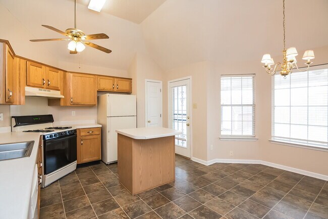 Foto del edificio - 75 Oakridge Cove