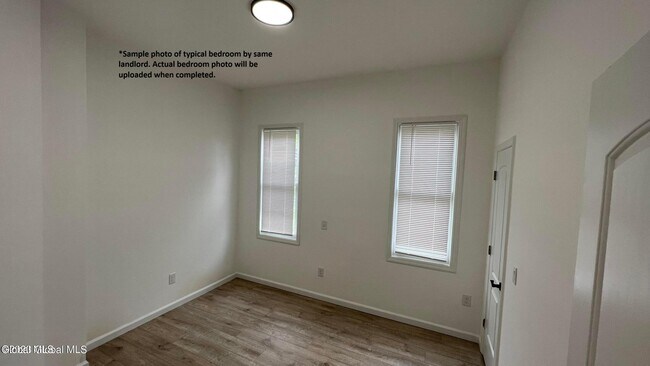 Building Photo - 305 2nd St