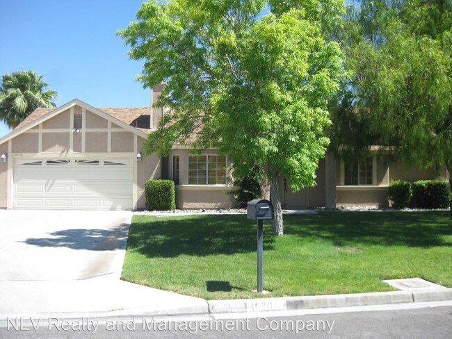 Building Photo - 4620 Cattleman Ave