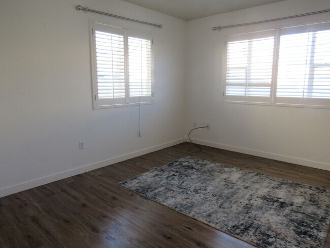 Foto del edificio - Gorgeous Westside 3 bd Twin Home