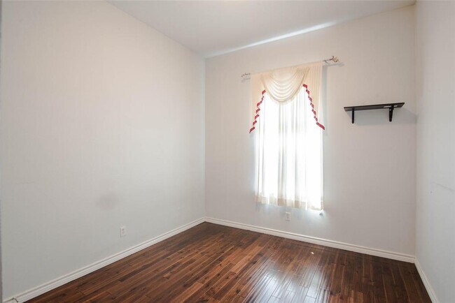 Building Photo - 2502 Edgefield Trail
