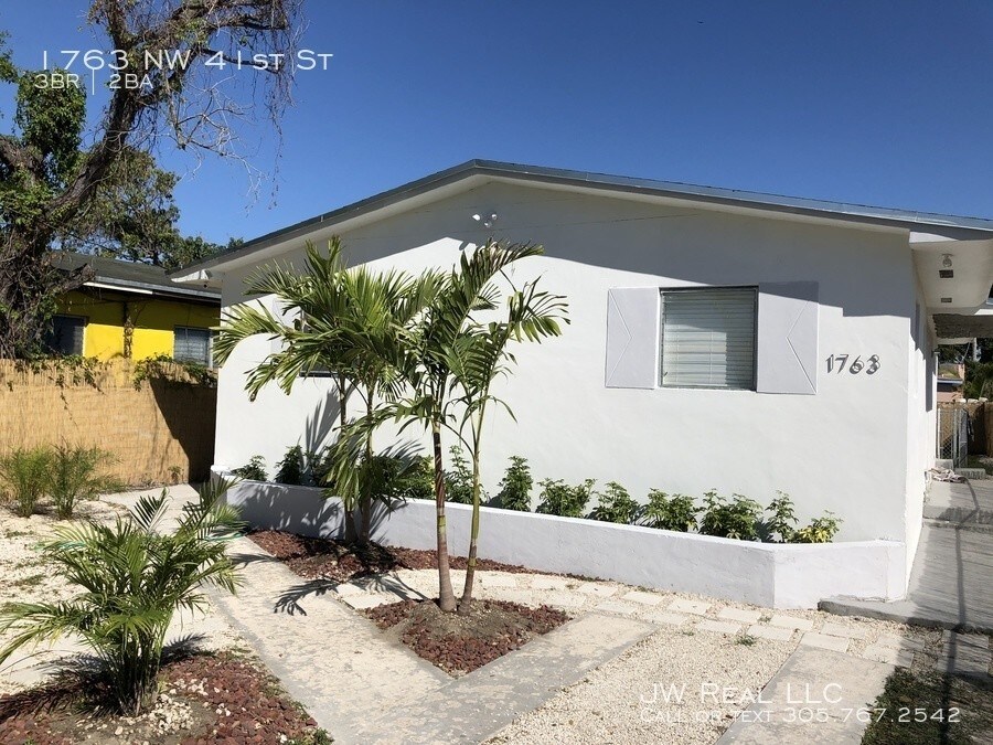 Primary Photo - Lovely 3/2 in Miami